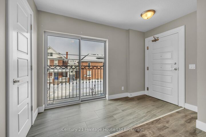 Property Photo:  34 Brock Street 201  ON N4S 1J5 