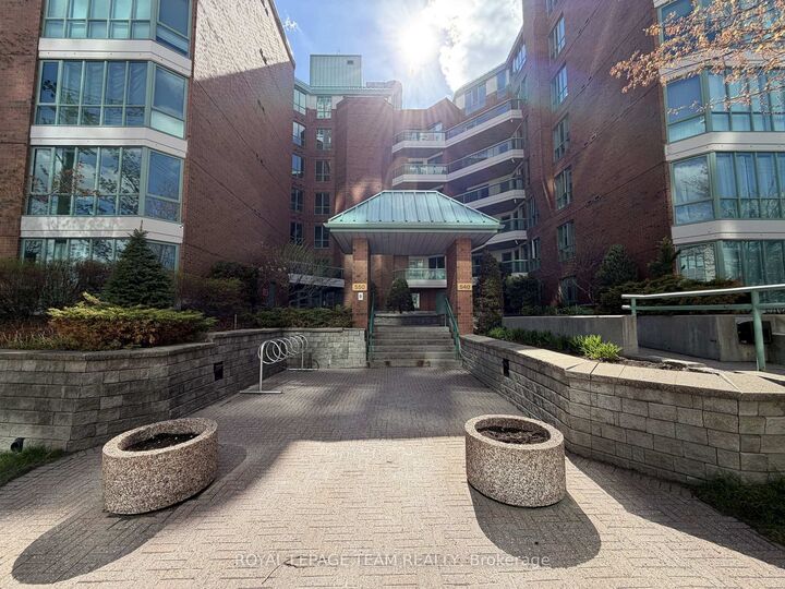 550 Cambridge Street S 102 — photo 1