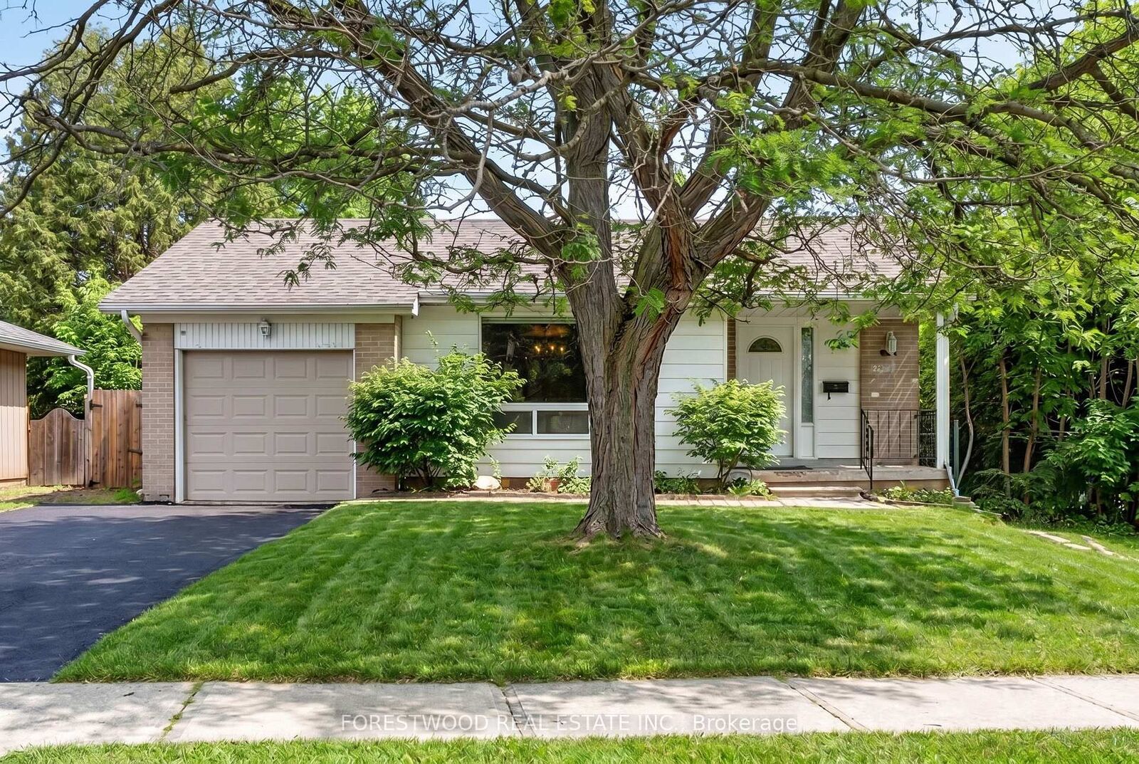 Property Photo: 1157 Newton Road ON L6H 2A1