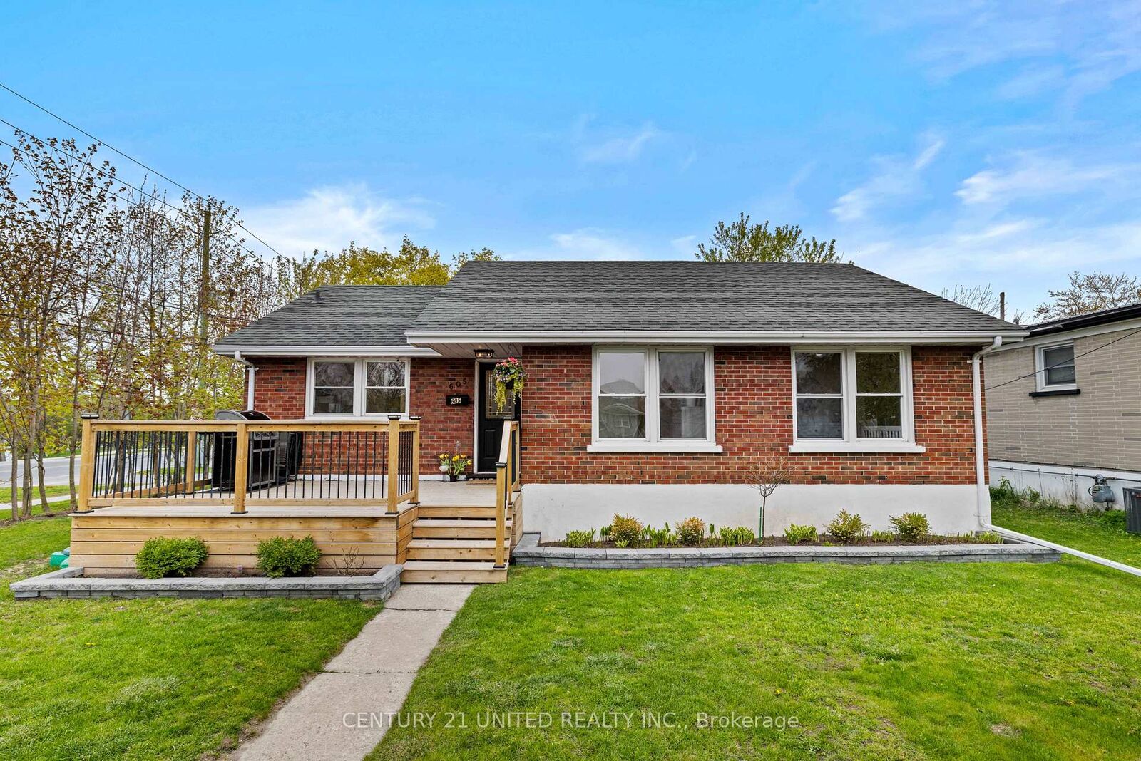 Photo de la propriété:  605 Harold Drive  ON K9J 3X9 