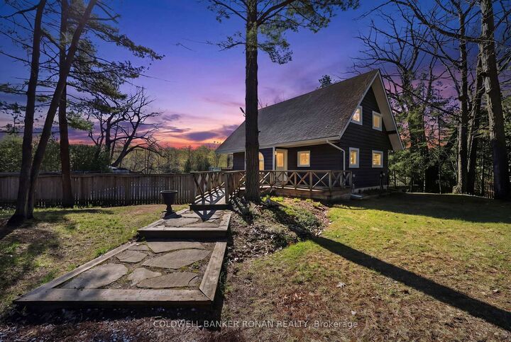 Property Photo:  157 Woodland Drive  ON L9Z 2V4 