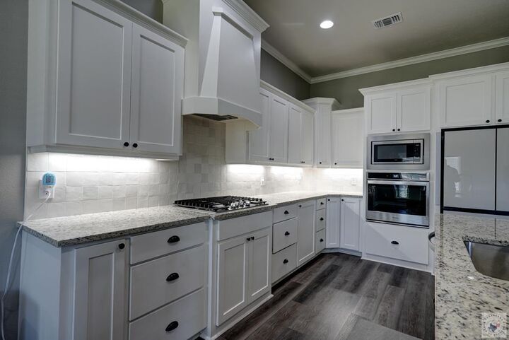 Property Photo: 6803 Kincaid TX 75503