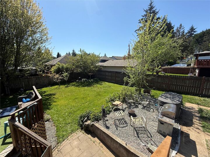 Property Photo: 6343 Fairview Way BC V9L 3N2