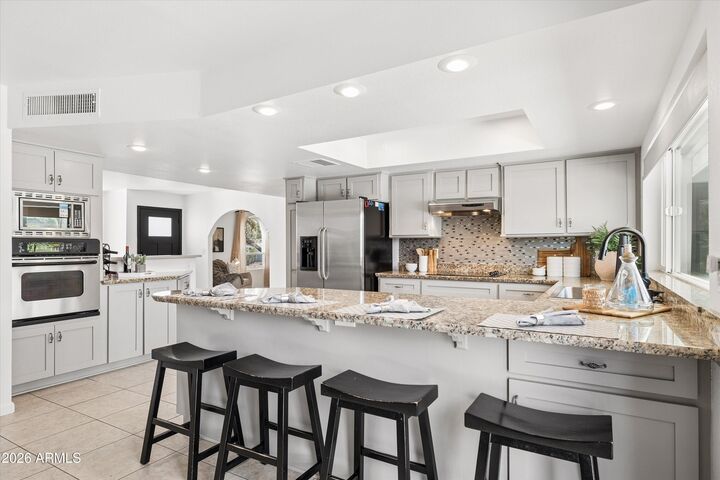 Property Photo: 857 E Coral Gables Drive AZ 85022