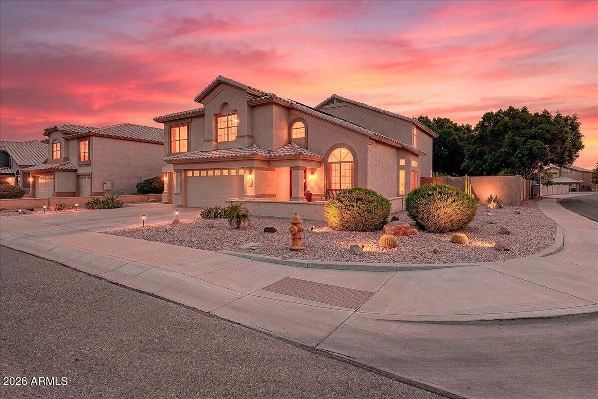 Property Photo:  1054 E Golden Court  AZ 85225 