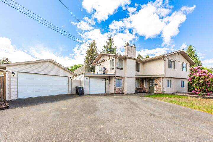 Property Photo: 20554 43A Avenue BC V3A 3C8