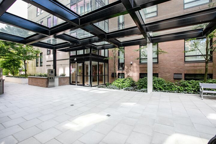 4488 Cambie Street 307 — photo 1