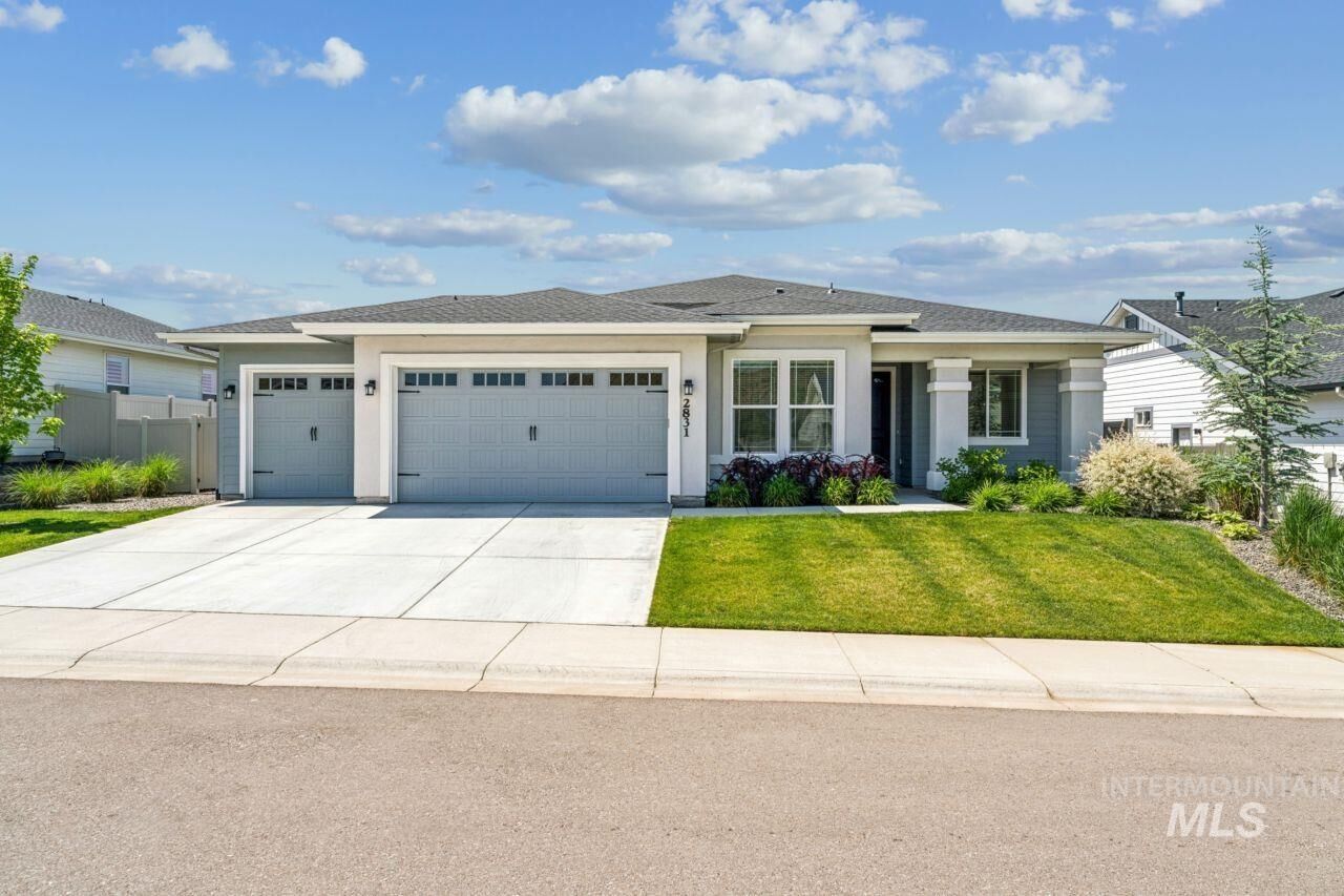 Property Photo:  2831 E 12th St  ID 83617 