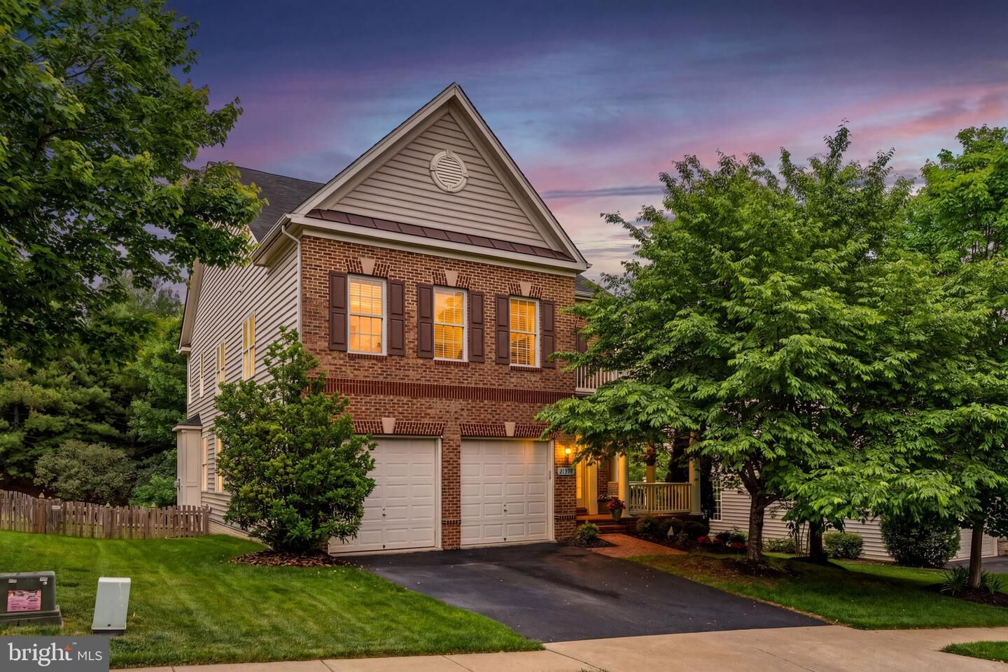Property Photo: 21398 Fairhunt Drive VA 20148