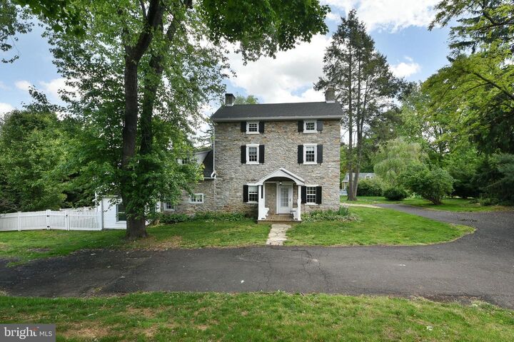 Property Photo:  966 Paige Court  PA 19053 