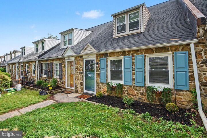 Property Photo:  885 Woodlawn Avenue  PA 19460 