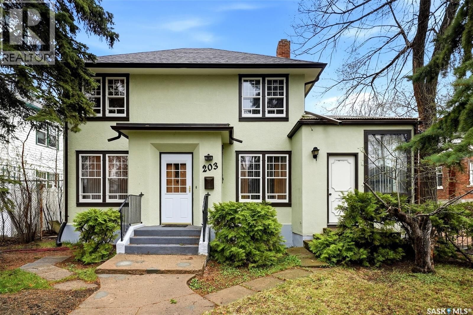 Property Photo: 203 Angus Crescent SK S4T 6N3