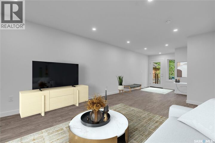 Property Photo:  320 25th Street W  SK S7L 0C5 