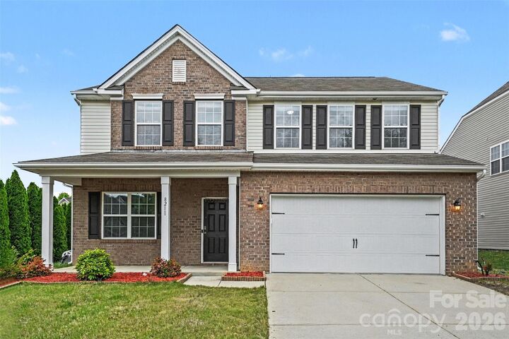 Property Photo:  8211 Pamplin Court  NC 28273 