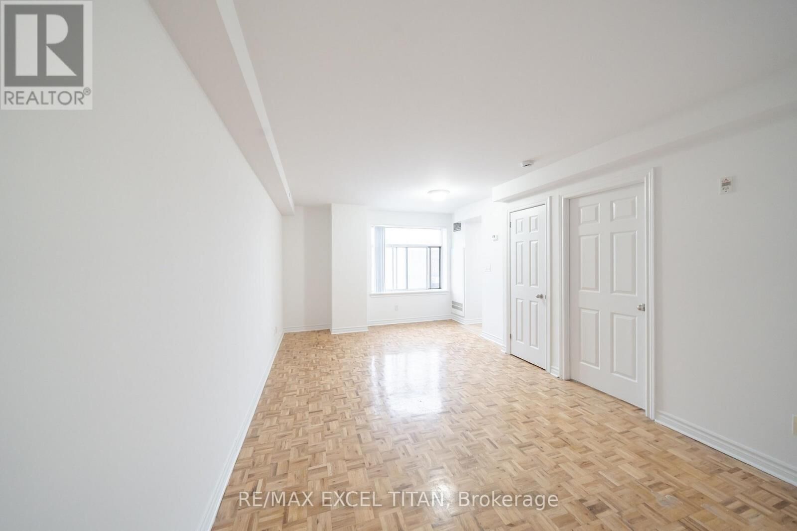 Property Photo:  1407 Dupont Street 409  ON M6H 2B1 