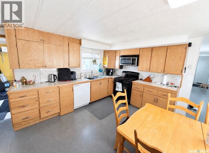 Property Photo:  509 Toews Street  SK S0H 3C0 