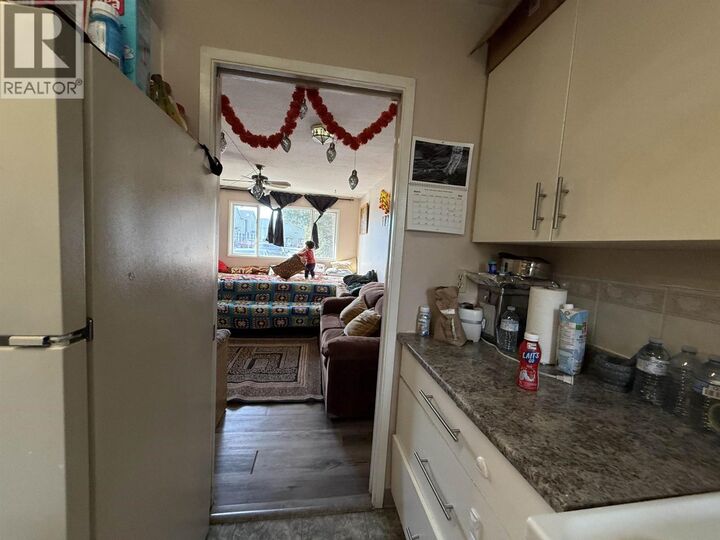 Property Photo:  4714 Davis Avenue 14  BC V8G 1X9 