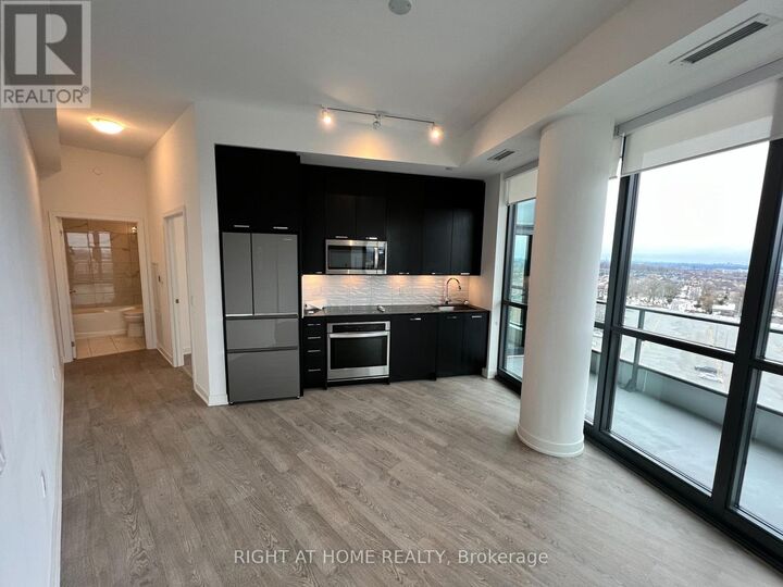 Property Photo:  120 Eagle Rock Way  ON L6A 5C2 