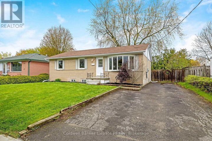 Property Photo:  39 McGilvray Crescent  ON L7G 1L7 