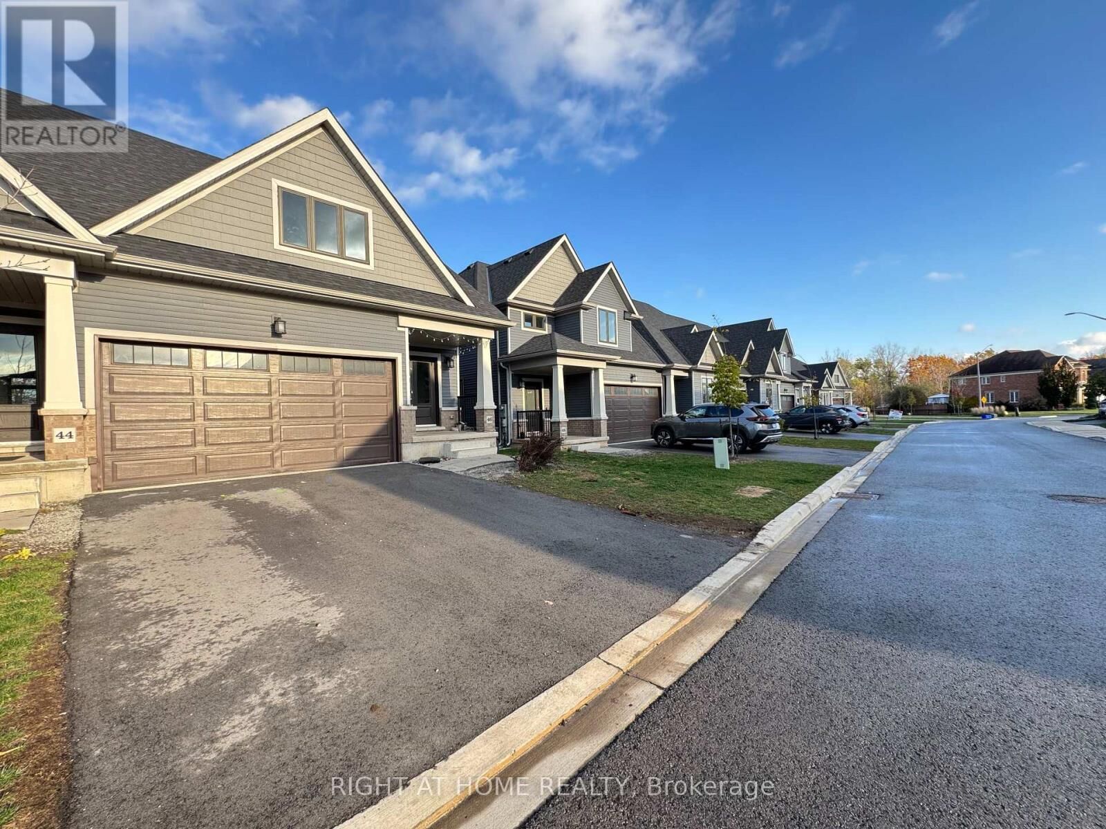 Property Photo:  4311 Mann Street 46  ON L2G 0E7 