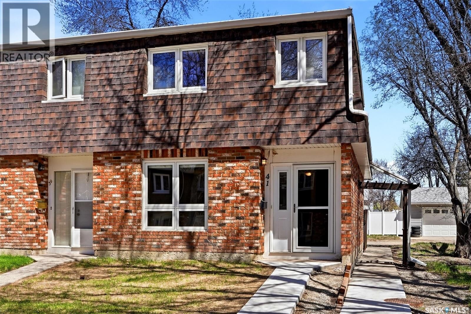 Property Photo:  41 Spruceview Road  SK S4R 0E1 