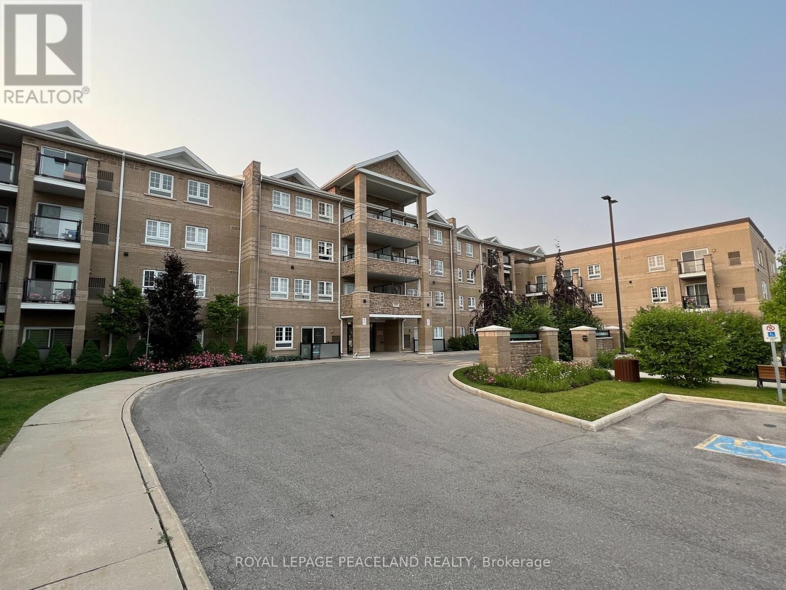 Property Photo:  481 Rupert Avenue 307  ON L4A 1T7 