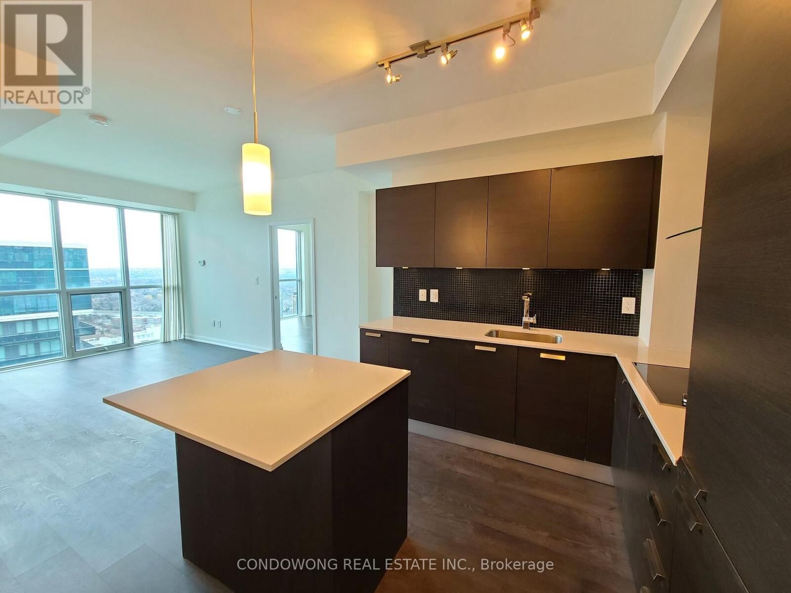 Property Photo:  9 Bogert Avenue 3709  ON M2N 5M6 