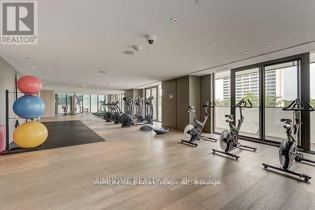 Property Photo:  200 Bloor Street West 1507  ON M5S 1T8 