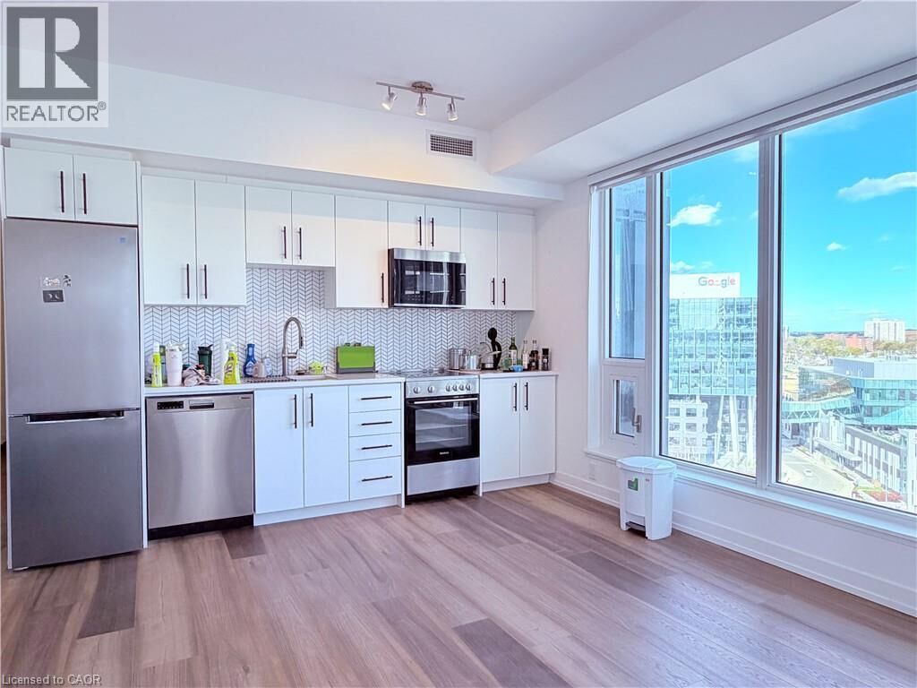 Property Photo:  5 Wellington Street South 1102  ON N2G 0E3 