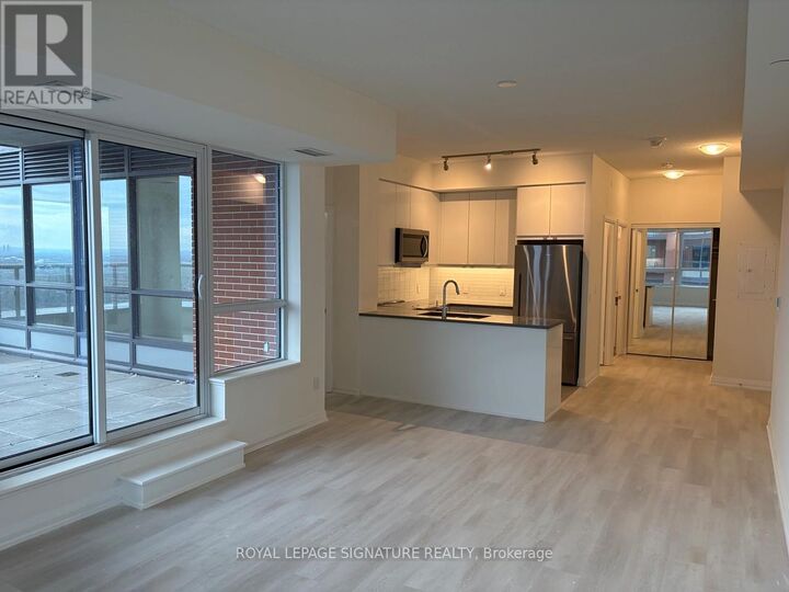 Property Photo:  3270 Sheppard Avenue East Lph26  ON M1T 3K3 