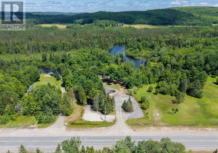 Property Photo: 899 Katrine Road ON P0A 1C0