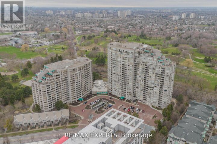 Property Photo:  138 Bonis Avenue 527  ON M1T 3V9 