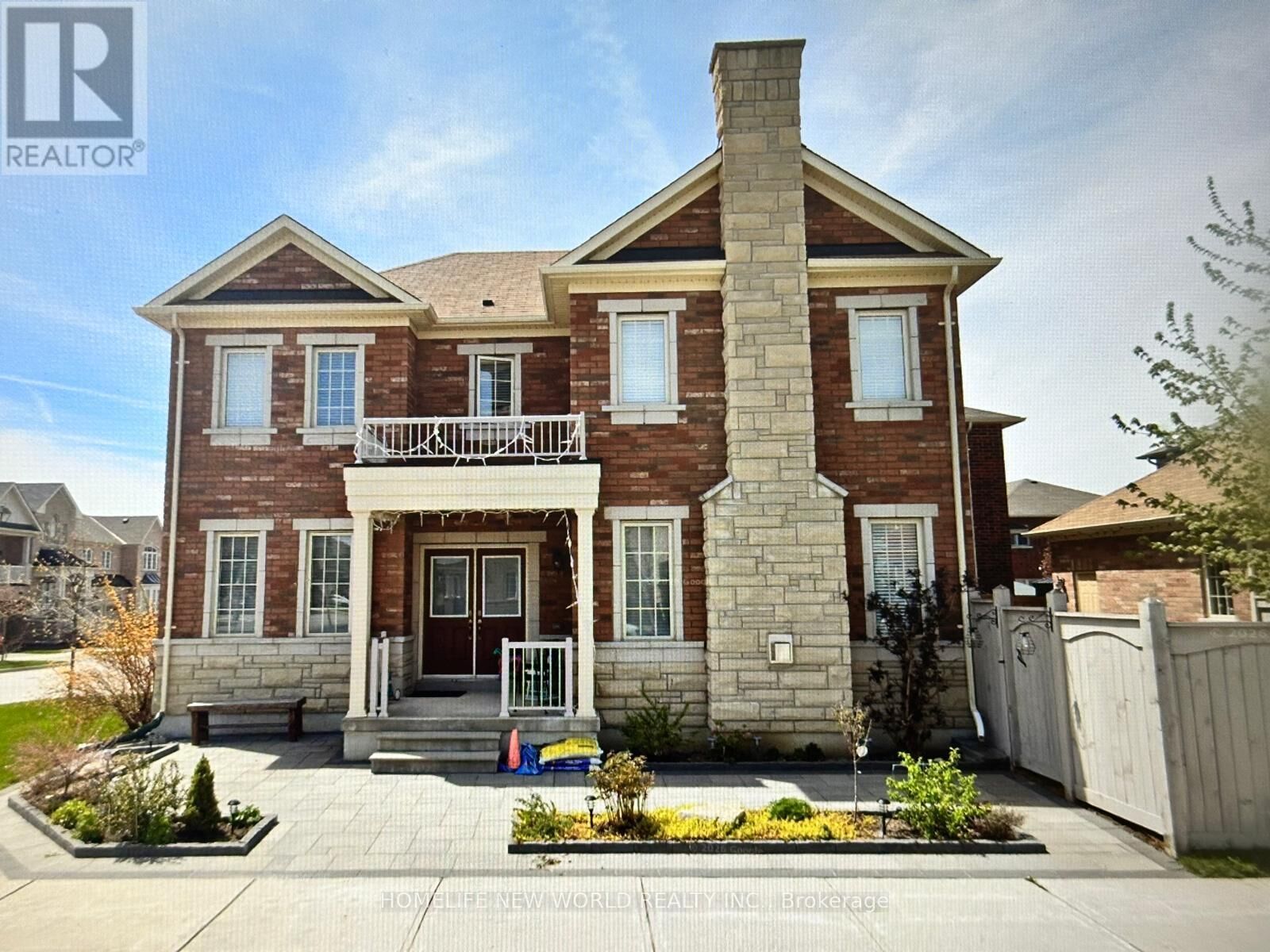 Property Photo:  298 West Lawn Crescent  ON L4A 1X3 
