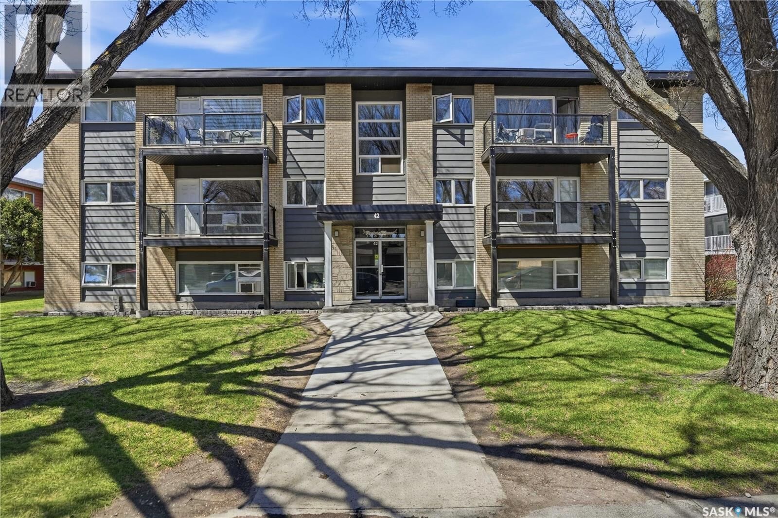 Property Photo:  28 42 Spence Street  SK S4S 4H4 
