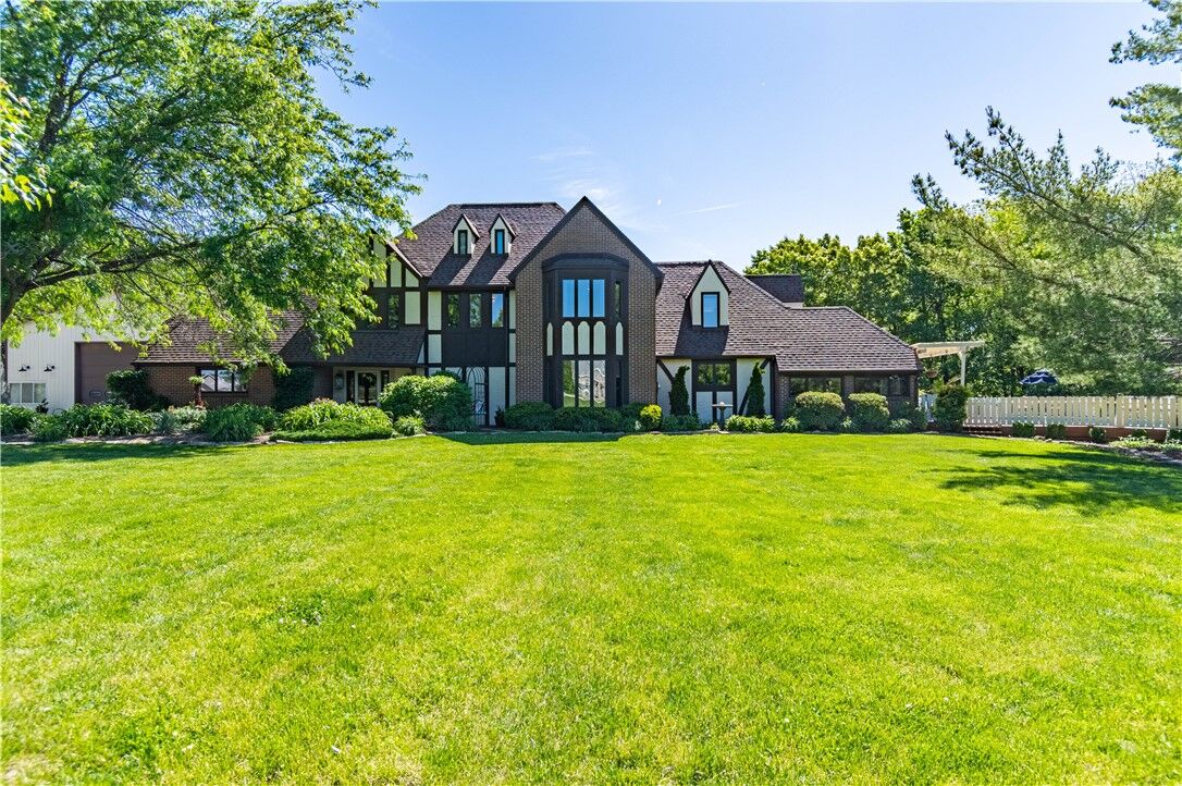 Property Photo:  5668 Mayberry Court  IL 62554 