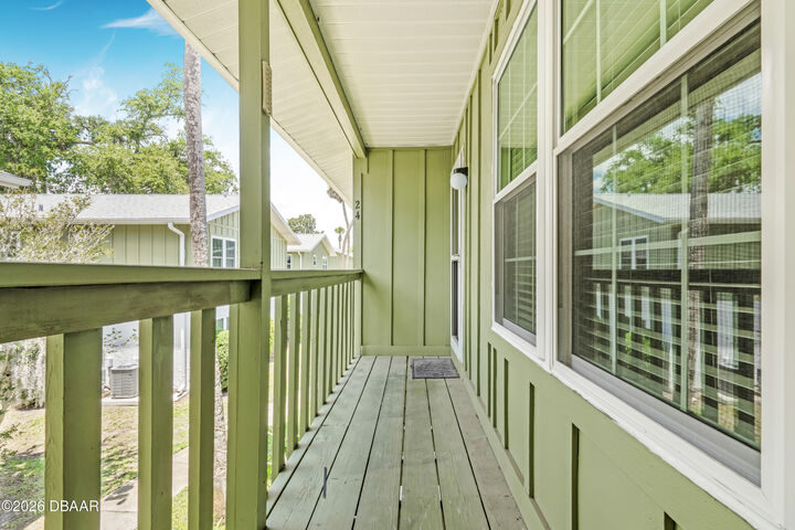 Property Photo: 840 Center Avenue 24 FL 32117