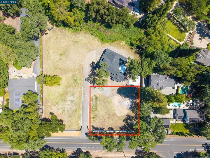 Property Photo:  824 Danville Blvd, Lot C  CA 94526 
