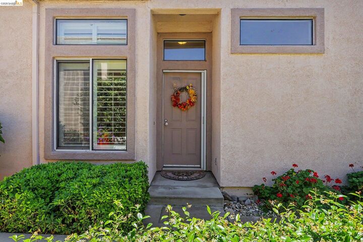 Property Photo:  300 Winesap Dr  CA 94513 