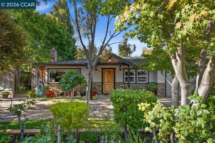 Property Photo:  1770 3rd Ave  CA 94597 