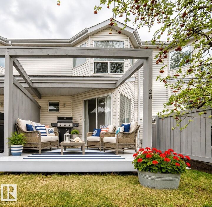 Photo de la propriété:  603 Youville Drive NW 28  AB T6L 6V8 