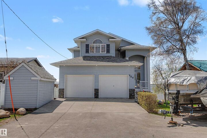 Property Photo: 720 7th Street AB T0E 1A0