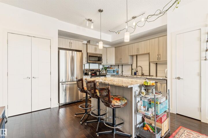 Property Photo:  10523 123 Street NW 410  AB T5N 1N9 