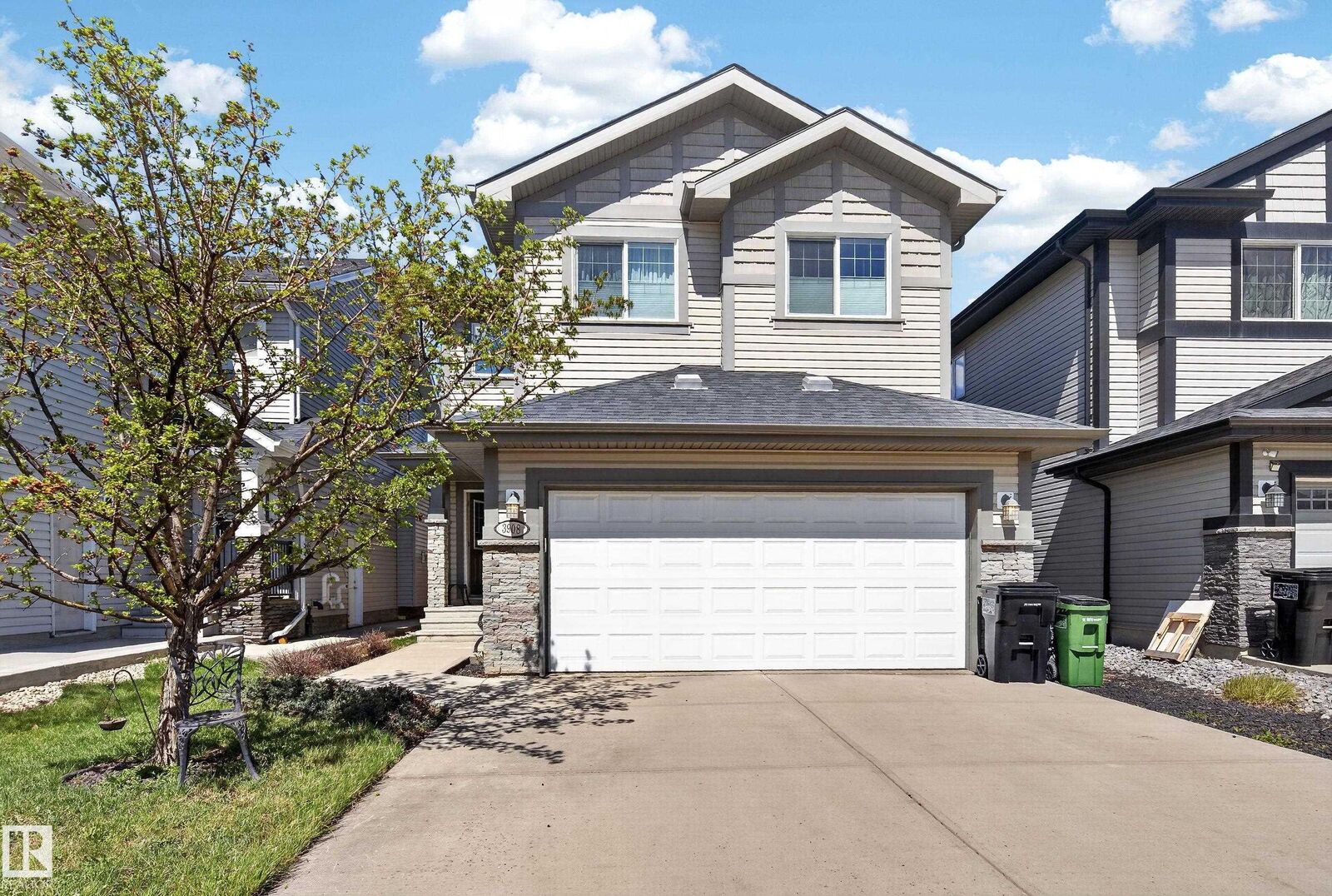 Property Photo:  3908 Agar Crest SW  AB T6W 2G3 