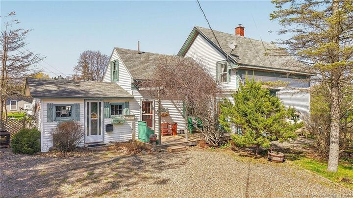 5 Pinewood Street — photo 1