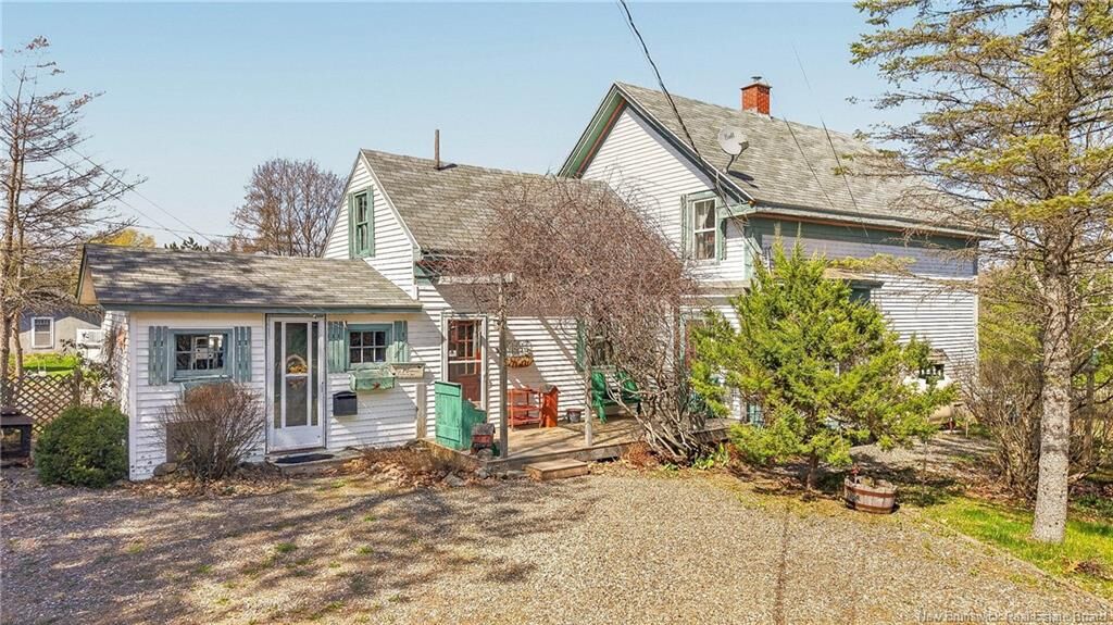 Property Photo:  5 Pinewood Street  NB E3L 2W6 