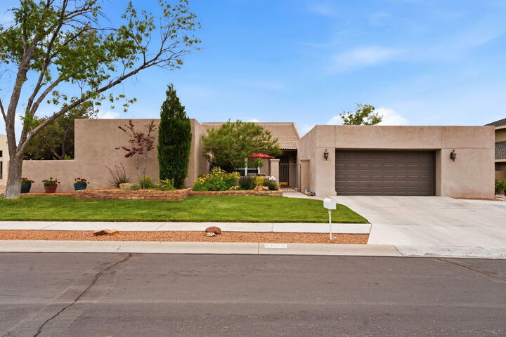 Property Photo:  6013 Papaya Place NE  NM 87111 