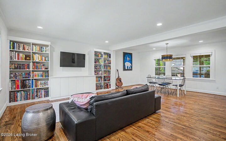 Property Photo:  4022 Hycliffe Ave  KY 40207 