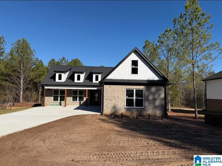 Property Photo:  3 Sarjon Circle  AL 36203 