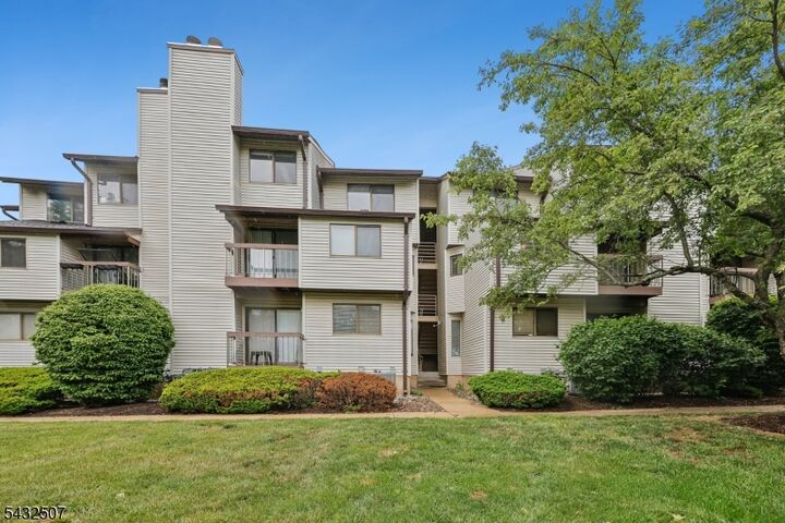 Property Photo:  3708 Royce Ct 3708  NJ 08844 