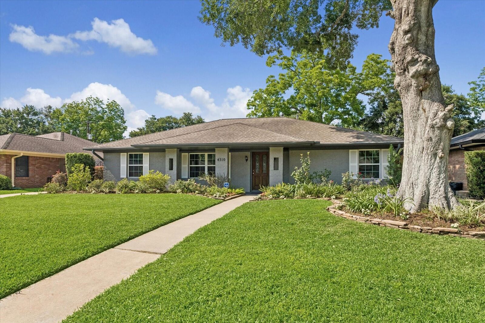 Property Photo:  4310 Tonawanda Drive  TX 77035 
